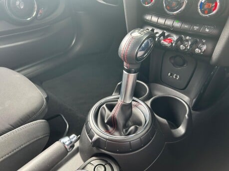 Mini Hatch 2.0 Cooper S Auto Euro 6 (s/s) 3dr 20