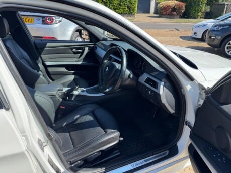 BMW 3 Series 2.0 320d Sport Plus Edition Steptronic Euro 5 4dr 22