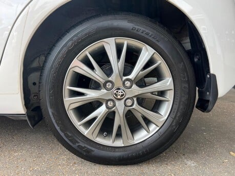 Toyota Yaris 1.0 VVT-i Icon Euro 6 5dr 11