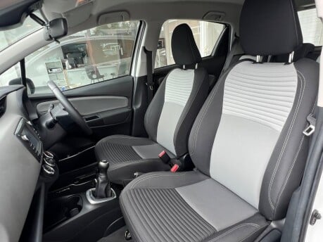 Toyota Yaris 1.0 VVT-i Icon Euro 6 5dr 18