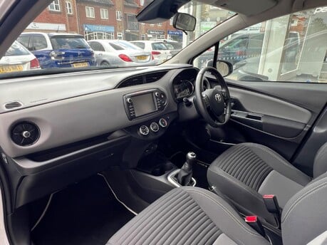 Toyota Yaris 1.0 VVT-i Icon Euro 6 5dr 19