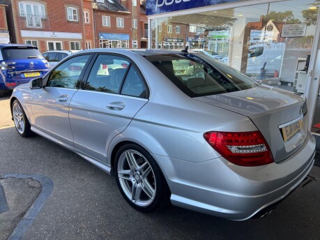 Mercedes-Benz C Class C220 CDI BLUEEFFICIENCY SPORT 3