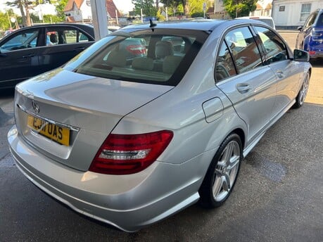 Mercedes-Benz C Class C220 CDI BLUEEFFICIENCY SPORT 4