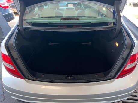 Mercedes-Benz C Class C220 CDI BLUEEFFICIENCY SPORT 14