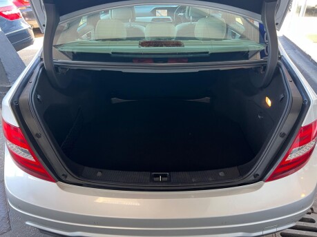 Mercedes-Benz C Class C220 CDI BLUEEFFICIENCY SPORT 14