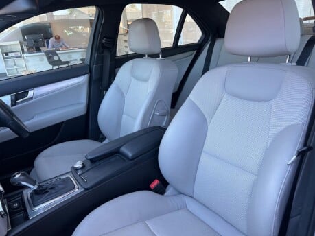 Mercedes-Benz C Class C220 CDI BLUEEFFICIENCY SPORT 16