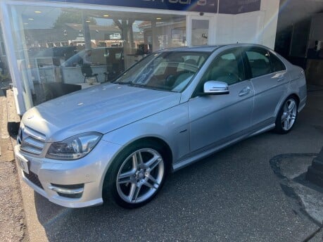 Mercedes-Benz C Class C220 CDI BLUEEFFICIENCY SPORT 2