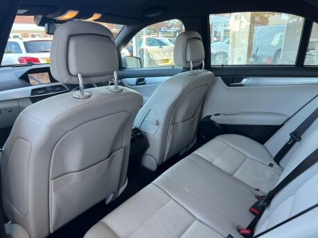 Mercedes-Benz C Class C220 CDI BLUEEFFICIENCY SPORT 17