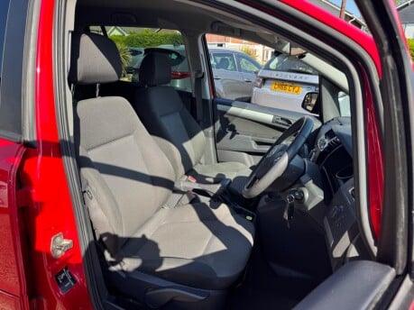 Vauxhall Zafira 1.8 16V Exclusiv Euro 5 5dr 7 Seats 24