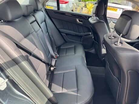 Mercedes-Benz E Class E250 CDI BLUEEFFICIENCY AVANTGARDE 19