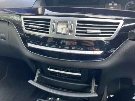 Mercedes-Benz S Class S350 BLUETEC 32