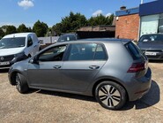 Volkswagen Golf 35.8kWh e-Golf Auto 5dr 4