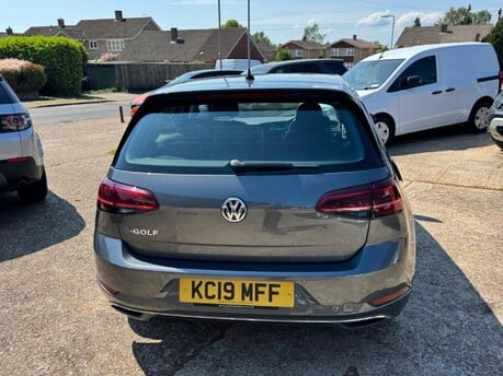 Volkswagen Golf 35.8kWh e-Golf Auto 5dr 8