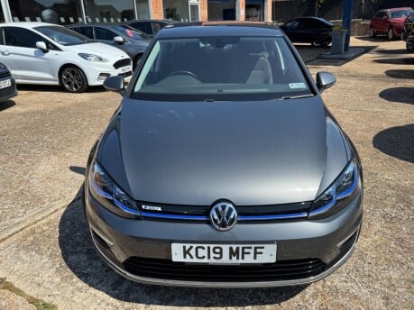 Volkswagen Golf 35.8kWh e-Golf Auto 5dr 13