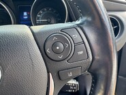Toyota Auris 1.8 VVT-h Design CVT Euro 6 (s/s) 5dr (Safety Sense) 25