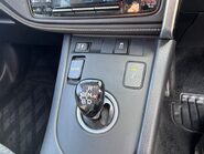 Toyota Auris 1.8 VVT-h Design CVT Euro 6 (s/s) 5dr (Safety Sense) 32