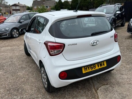 Hyundai i10 1.0 SE Euro 6 5dr 6