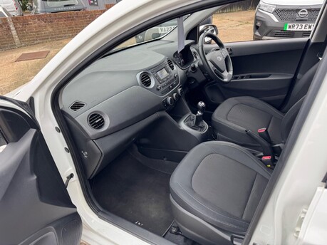 Hyundai i10 1.0 SE Euro 6 5dr 15