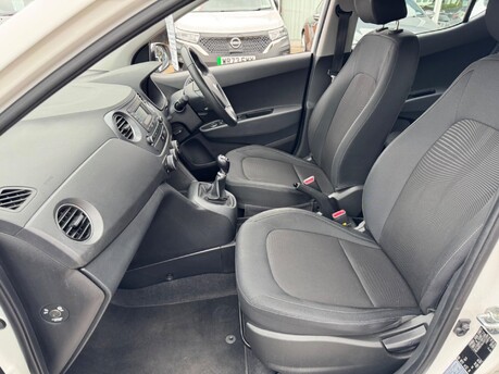 Hyundai i10 1.0 SE Euro 6 5dr 16