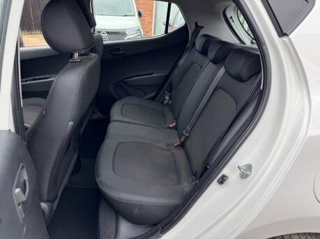 Hyundai i10 1.0 SE Euro 6 5dr 18