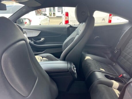 Mercedes-Benz C Class C 300 AMG LINE 20