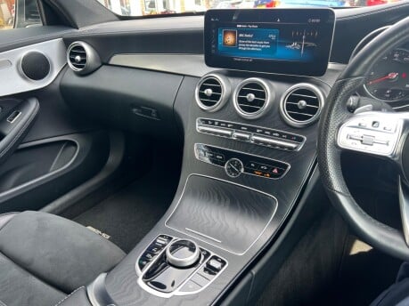 Mercedes-Benz C Class C 300 AMG LINE 26