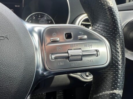 Mercedes-Benz C Class C 300 AMG LINE 31