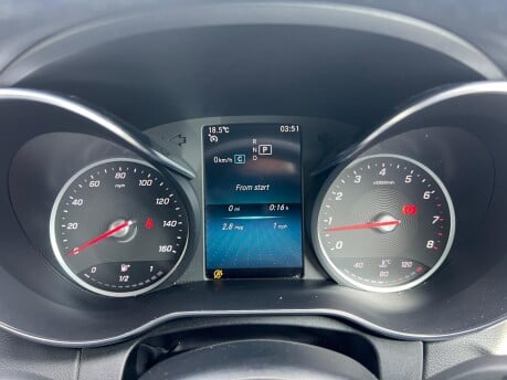 Mercedes-Benz C Class C 300 AMG LINE 32