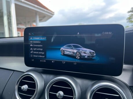 Mercedes-Benz C Class C 300 AMG LINE 40