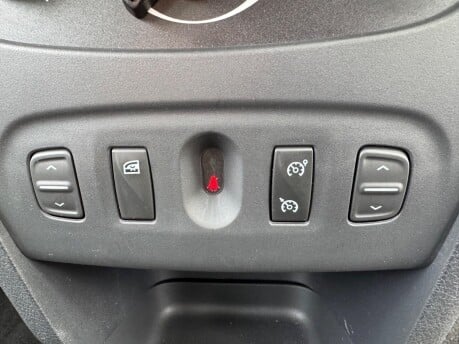 Dacia Sandero Stepway SE TWENTY TCE 37