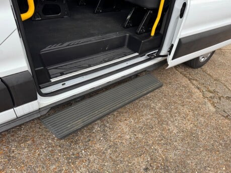Ford Transit 410 EcoBlue Trend RWD L3 H2 Euro 6 (s/s) 5dr (15 Seat) 12