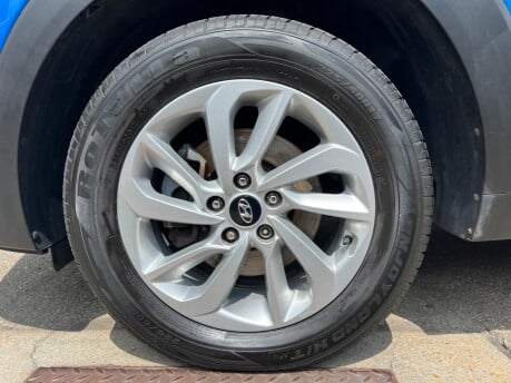 Hyundai TUCSON GDI SE NAV BLUE DRIVE 4