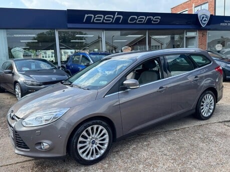 Ford Focus 1.6T EcoBoost Titanium X Euro 5 (s/s) 5dr 2