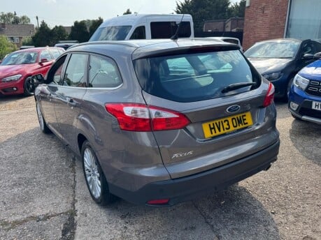 Ford Focus 1.6T EcoBoost Titanium X Euro 5 (s/s) 5dr 6