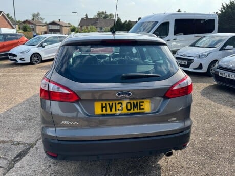 Ford Focus 1.6T EcoBoost Titanium X Euro 5 (s/s) 5dr 7
