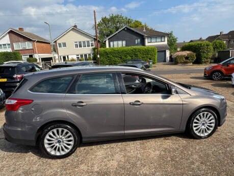 Ford Focus 1.6T EcoBoost Titanium X Euro 5 (s/s) 5dr 11