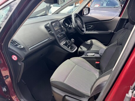 Renault Scenic 1.3 TCe Dynamique Nav Euro 6 (s/s) 5dr 14
