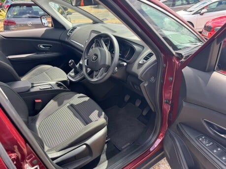 Renault Scenic 1.3 TCe Dynamique Nav Euro 6 (s/s) 5dr 21