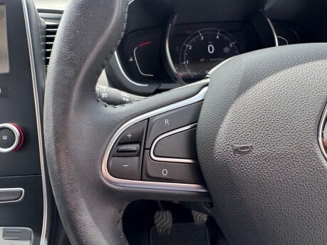 Renault Scenic 1.3 TCe Dynamique Nav Euro 6 (s/s) 5dr 25