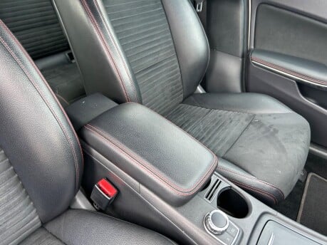 Mercedes-Benz A Class 2.1 C220 CDI BlueEfficiency Sport G-Tronic+ Euro 5 (s/s) 4dr 20