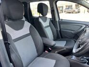Dacia Duster 1.2 TCe Laureate 4WD Euro 6 (s/s) 5dr 19