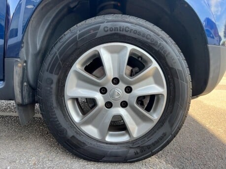 Dacia Duster 1.2 TCe Laureate 4WD Euro 6 (s/s) 5dr 15