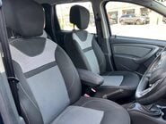 Dacia Duster 1.2 TCe Laureate 4WD Euro 6 (s/s) 5dr 19