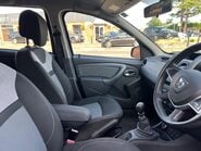 Dacia Duster 1.2 TCe Laureate 4WD Euro 6 (s/s) 5dr 20