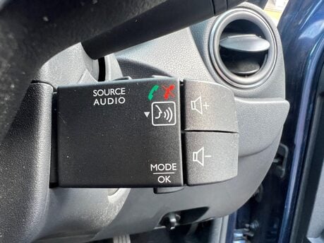 Dacia Duster 1.2 TCe Laureate 4WD Euro 6 (s/s) 5dr 24