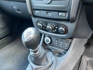 Dacia Duster 1.2 TCe Laureate 4WD Euro 6 (s/s) 5dr 25