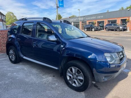 Dacia Duster 1.2 TCe Laureate 4WD Euro 6 (s/s) 5dr 9