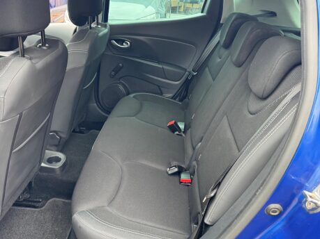 Renault Clio 0.9 TCe Iconic Euro 6 (s/s) 5dr 14