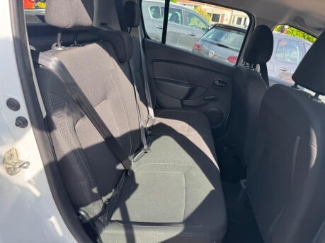 Dacia Sandero 1.0 SCe Essential Euro 6 5dr 19