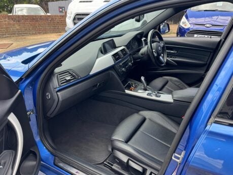 BMW 3 Series 2.0 320d M Sport Auto Euro 5 (s/s) 4d 15